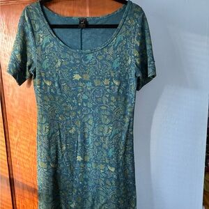 Peruvian Connection EUC gorgeous Teal and Gold Pattern. Unique hem and sleeves.